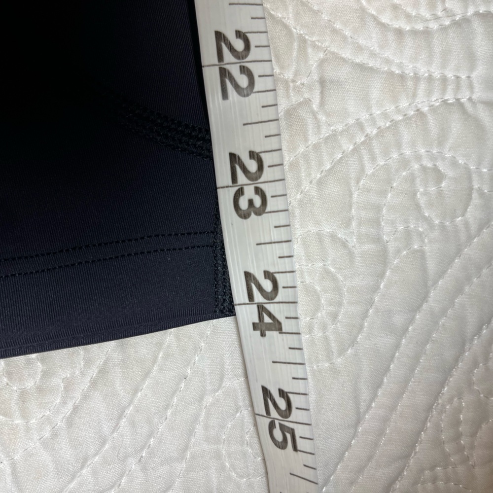 Peloton Black Crop Leggings with Logo, size small - Picture 6 of 7